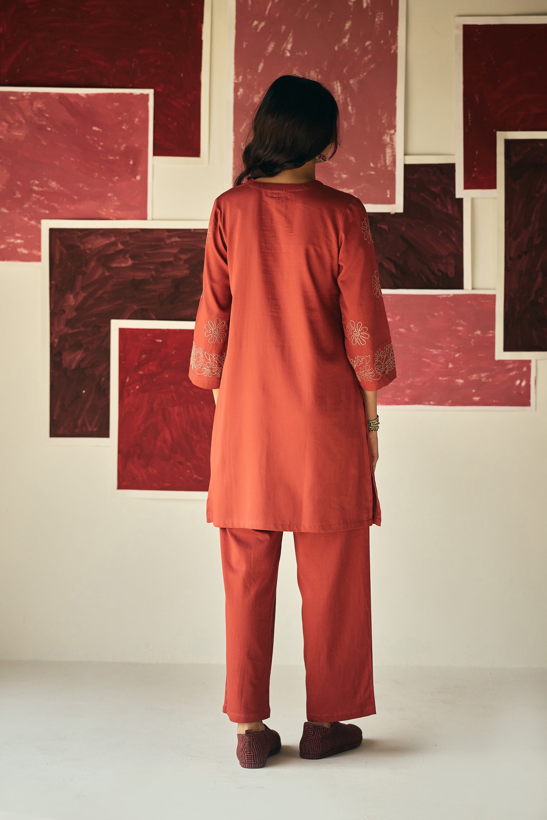 Red Dahlia Embroidery Kurta Set