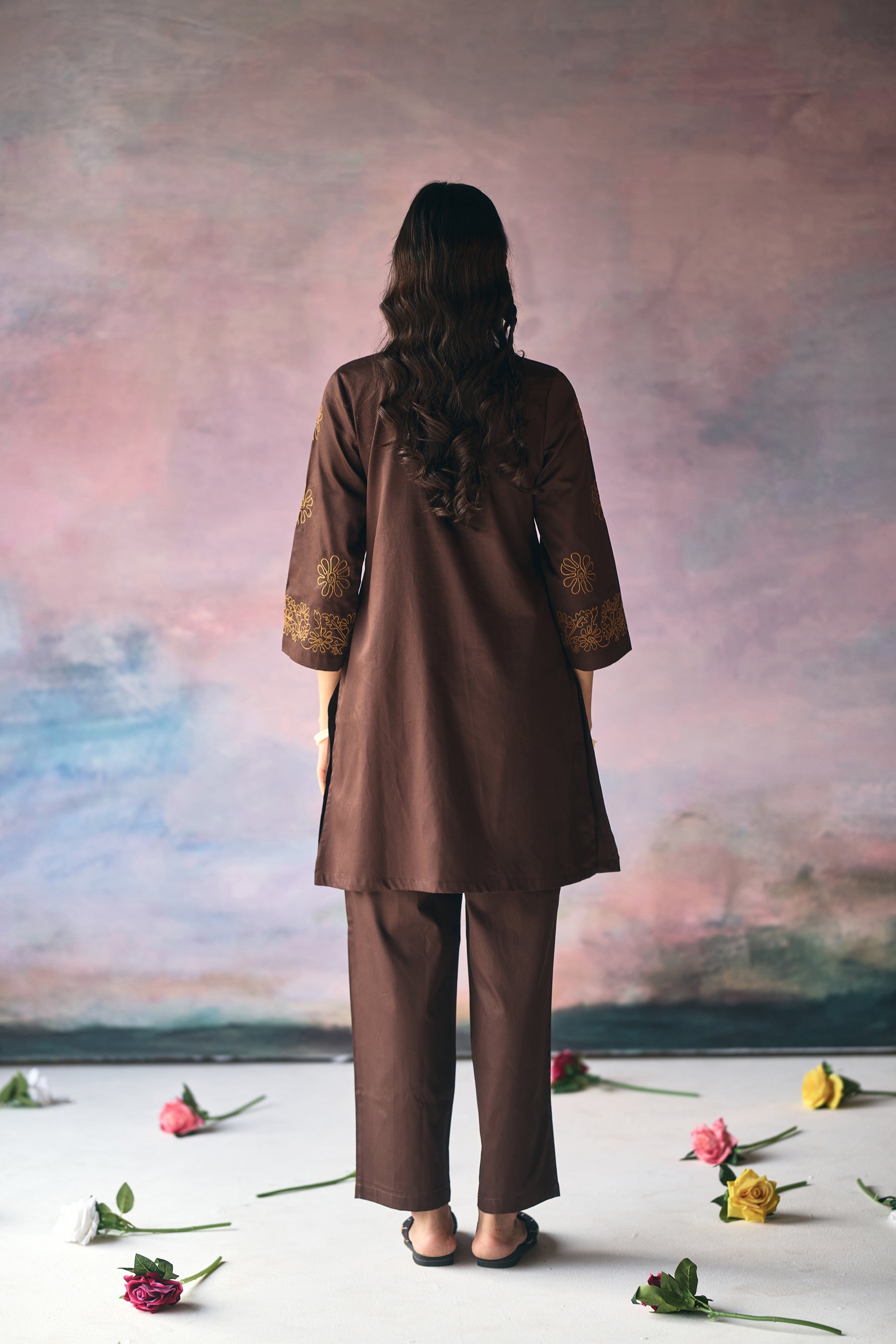 Brown Dahlia Embroidery Kurta Set