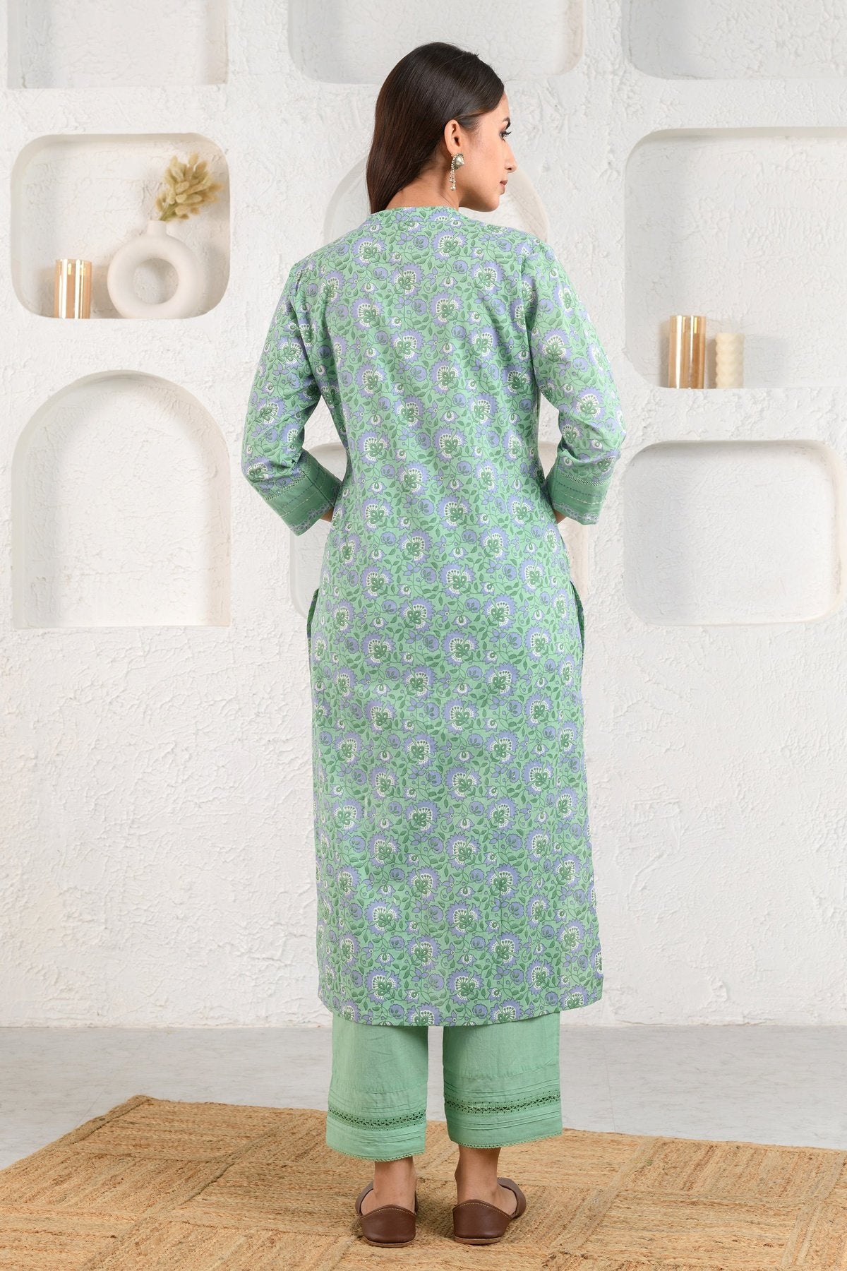 Green Field Embroidered Kurta