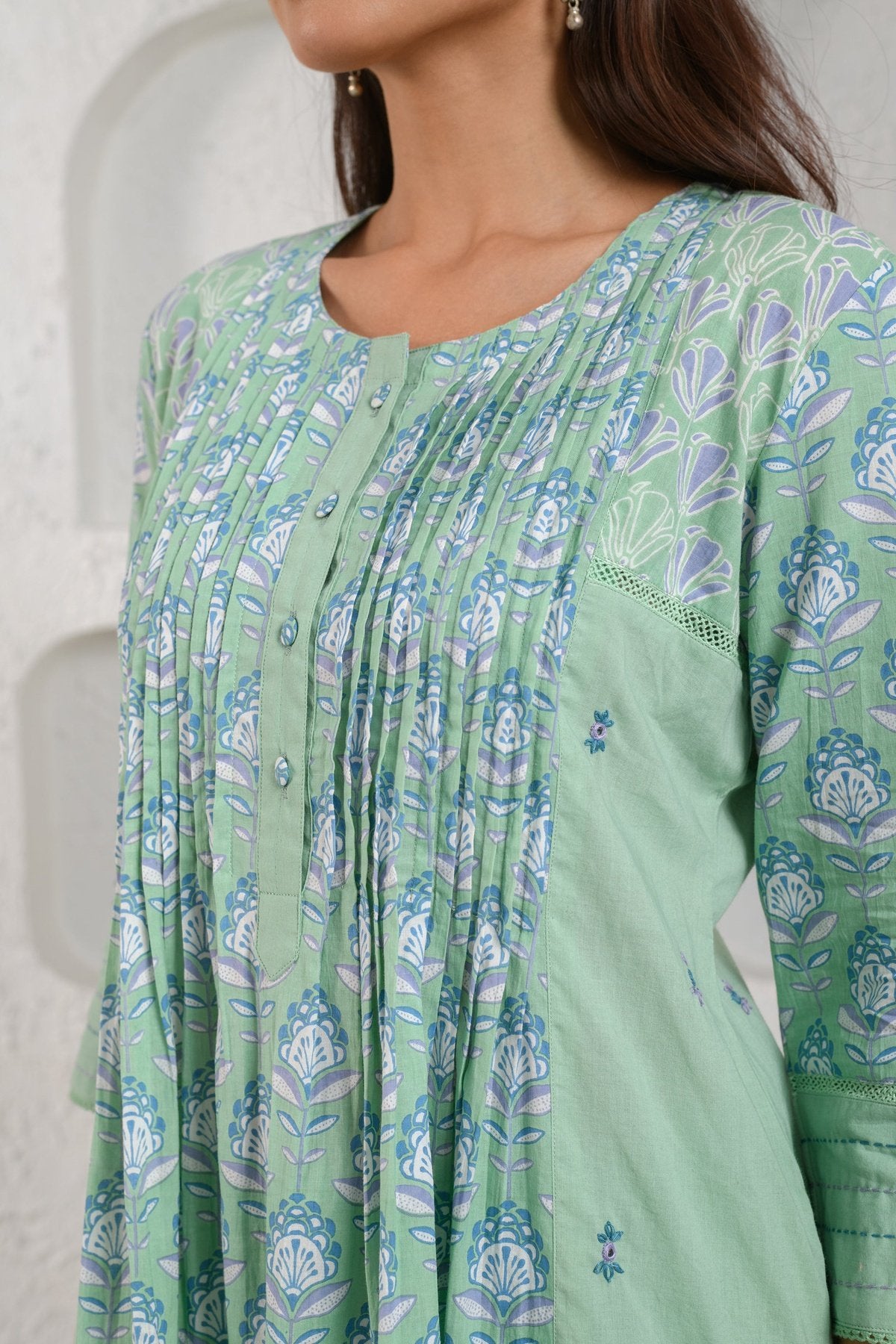 Green Embroidered Pleated Kurta