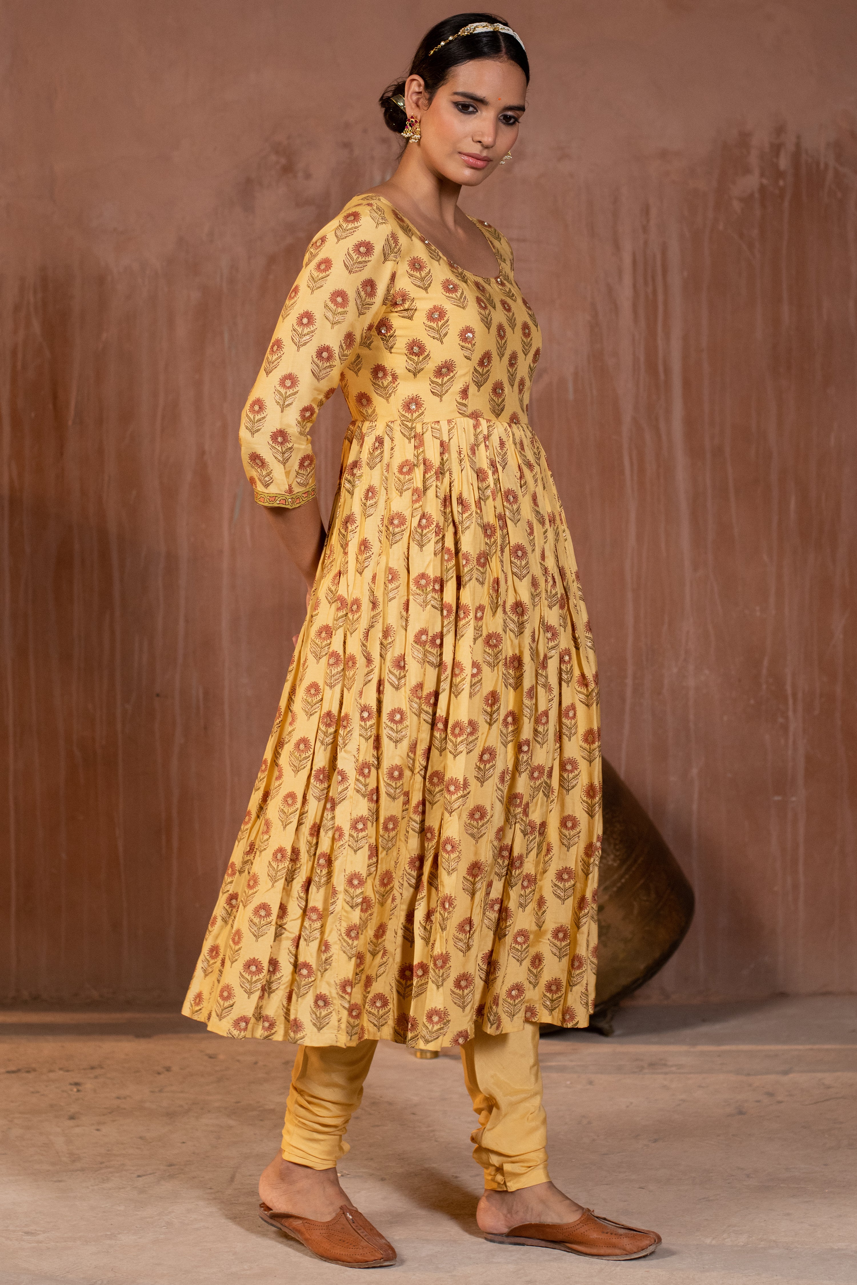 Kamakshi Anarkali kurta