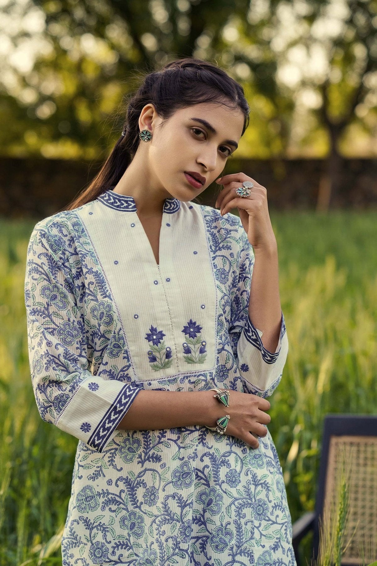 Blue Embroidery Jaal Kurta