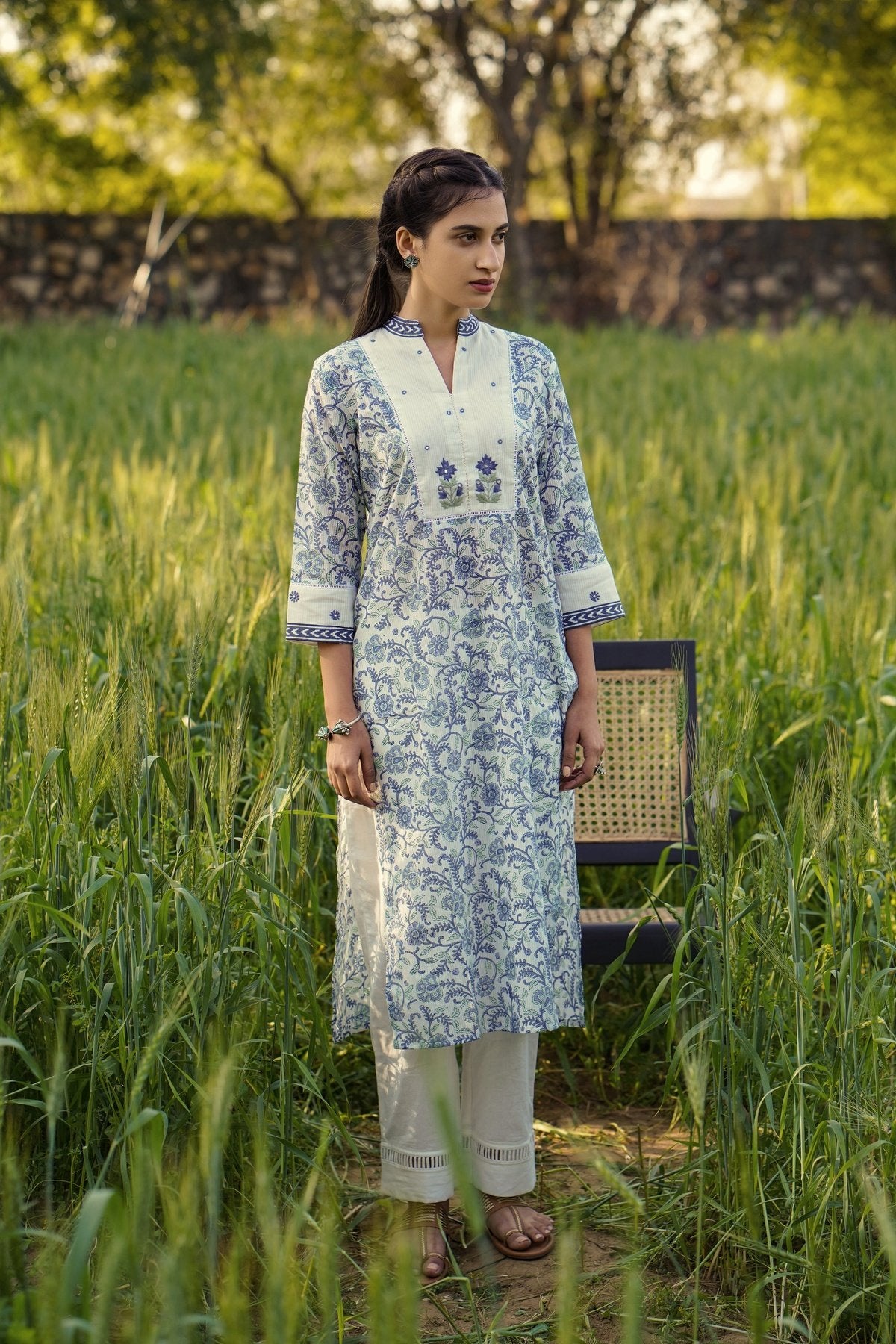 Blue Embroidery Jaal Kurta